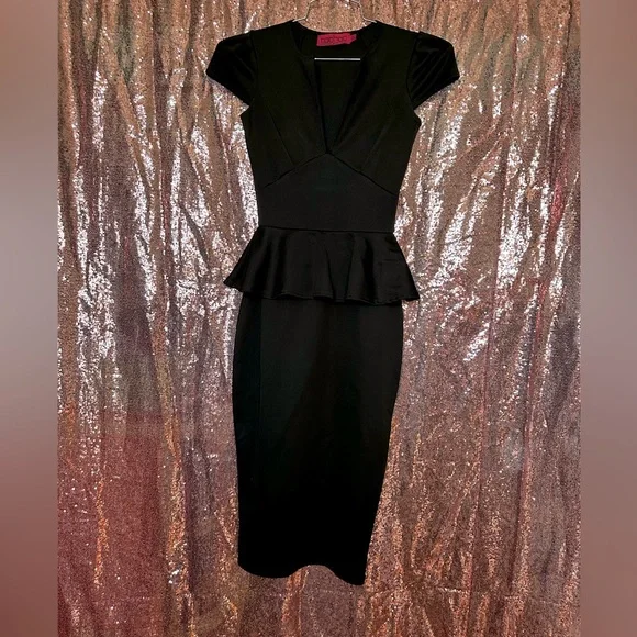 Boohoo Cap Sleeve Peplum Midi Black Dress - Picture 2 of 13